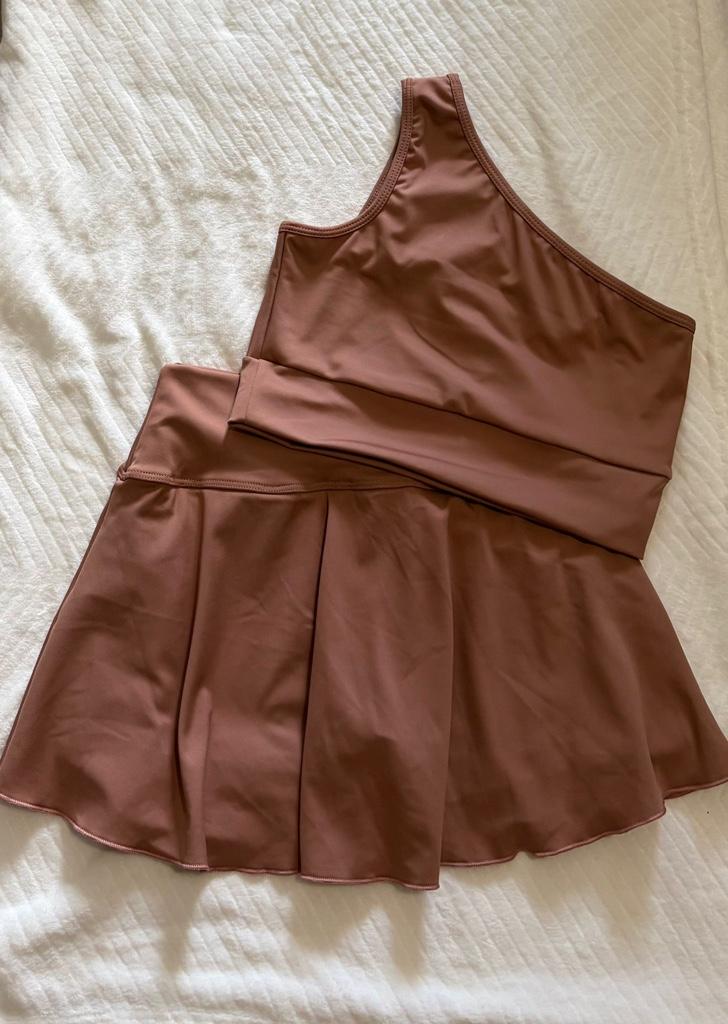 Brown top de lado