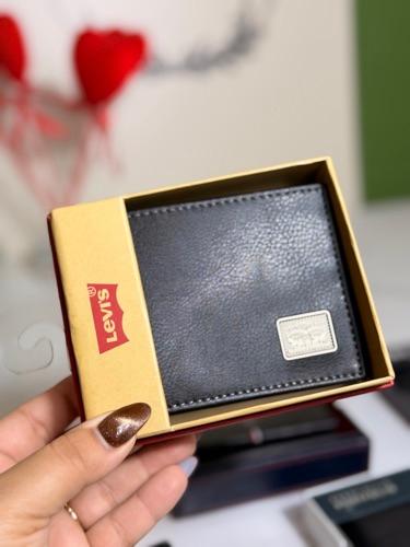 Billetera levis de hombres