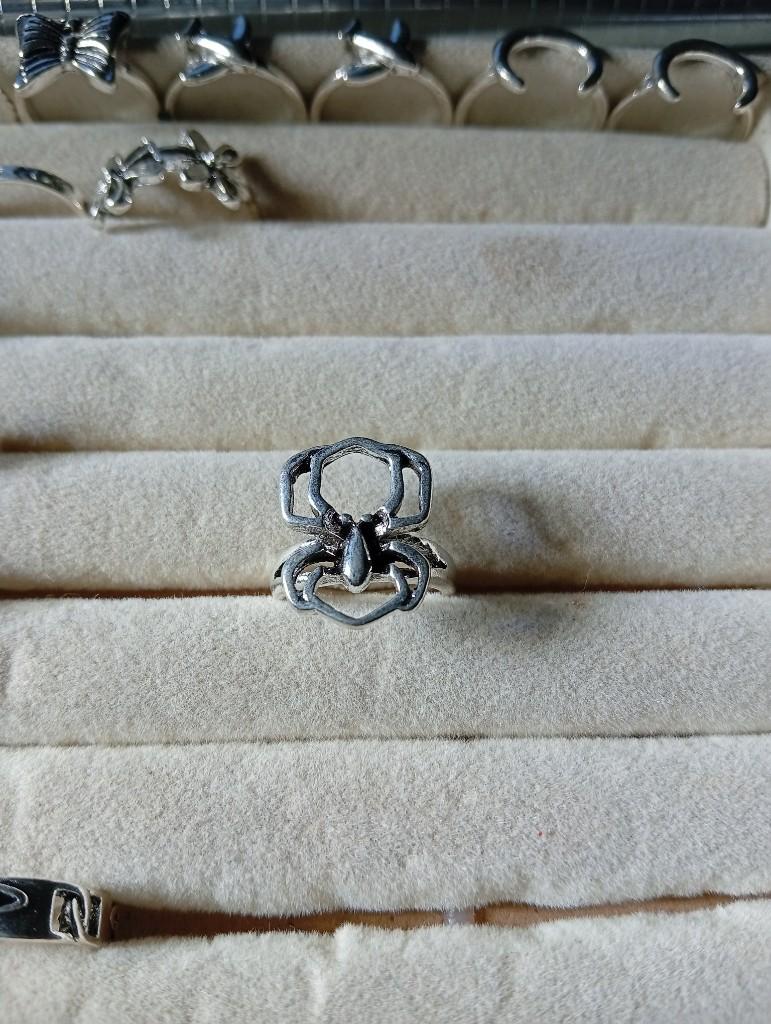 Miniatura 2 de Anillo de Acero Inoxidable (Araña Grande)