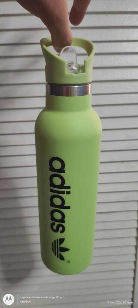 Termo Adidas verde lima