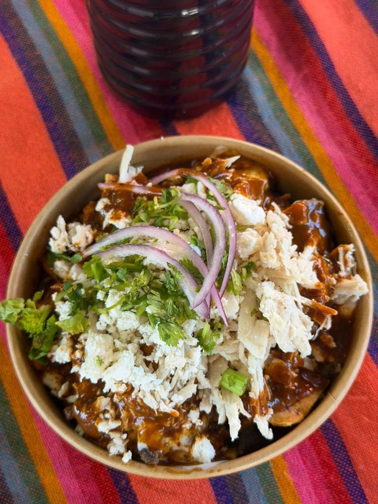 Chilaquiles de mole