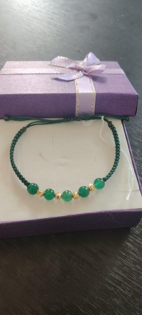 Oro 18 kilates y jade