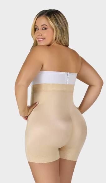 Miniatura 2 de Short 0216 beige