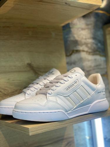 Adidas blanco