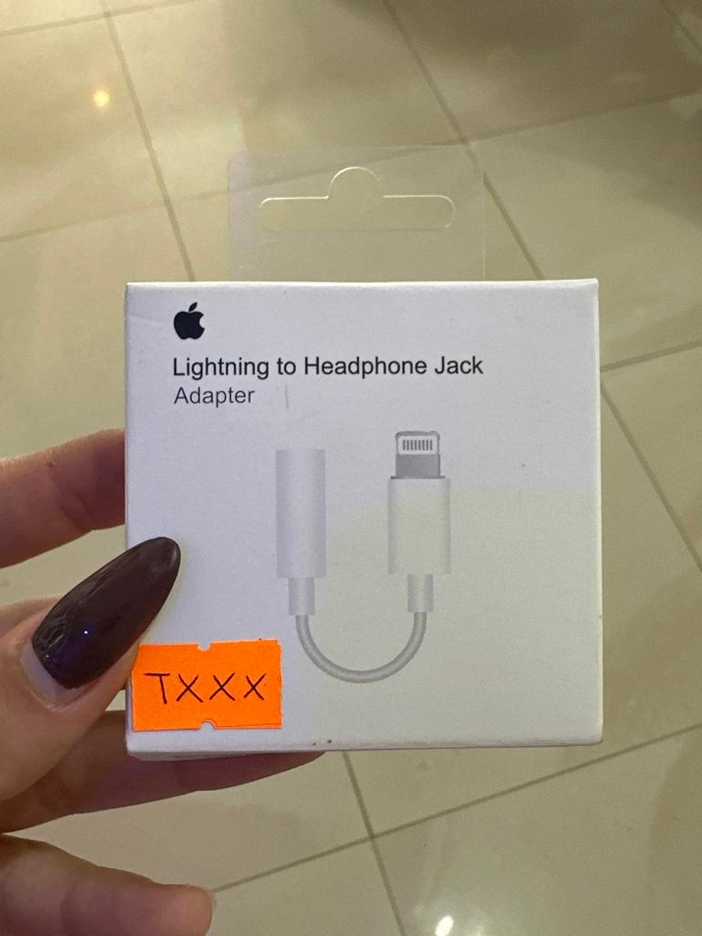 Adaptador Lightning a aux