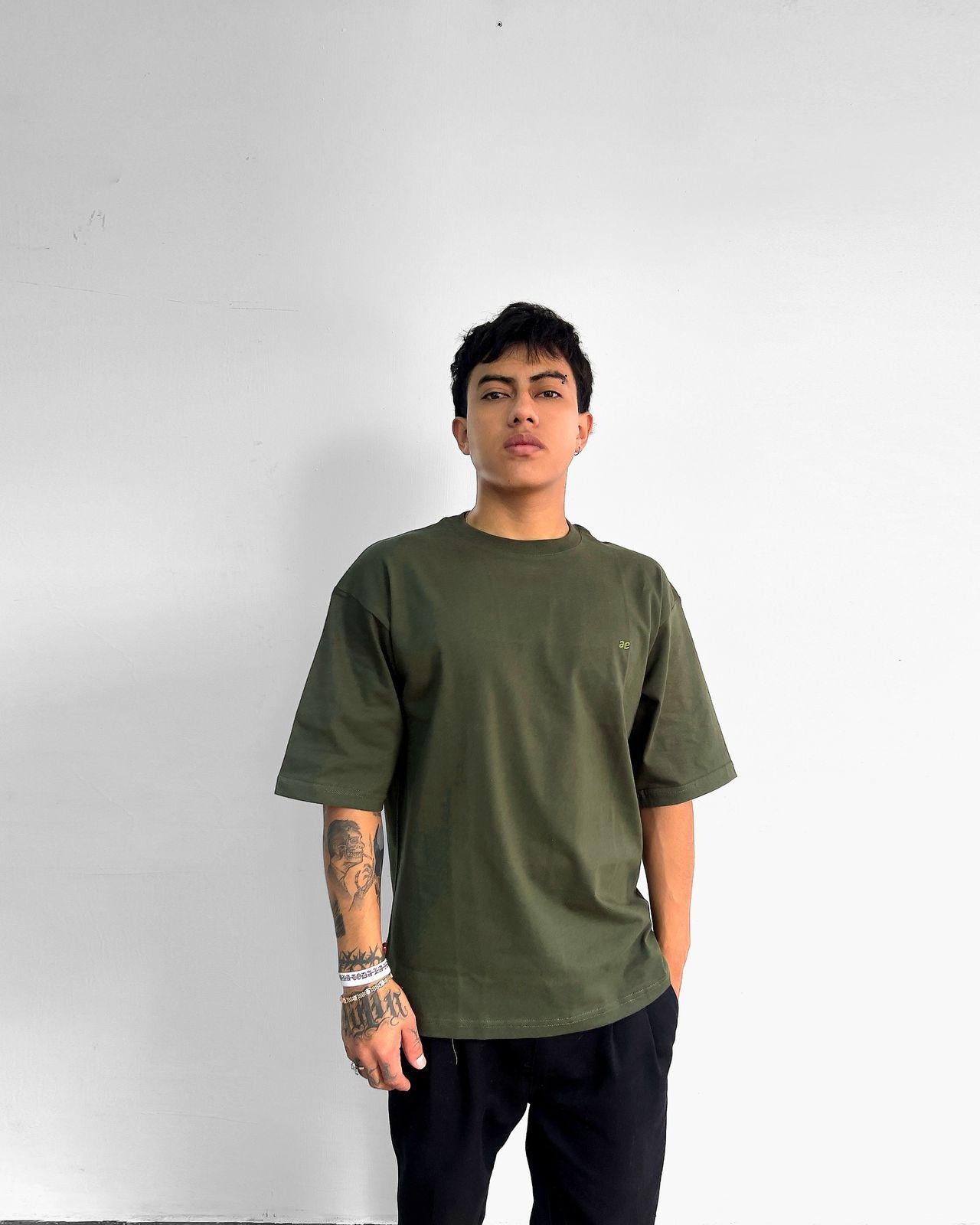 Miniatura 2 de Camiseta básica verde menta S,M,L