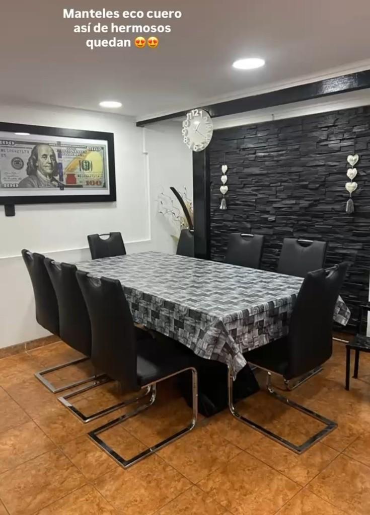 Mantel ecocuero con felpa.