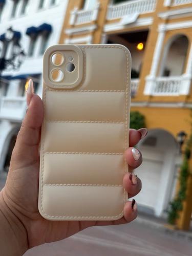 Miniatura 3 de Case acolchado blanco