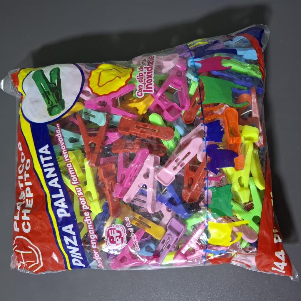 *GANCHO PARA ROPA*