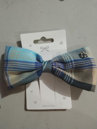 1 moño mediano de broche