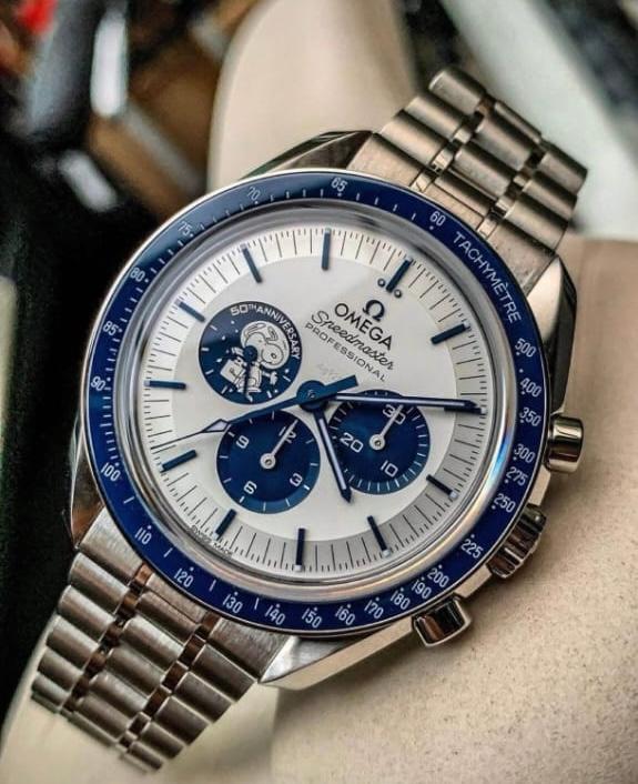 $ Omega Speedmaster Snoopy 50 aniversario