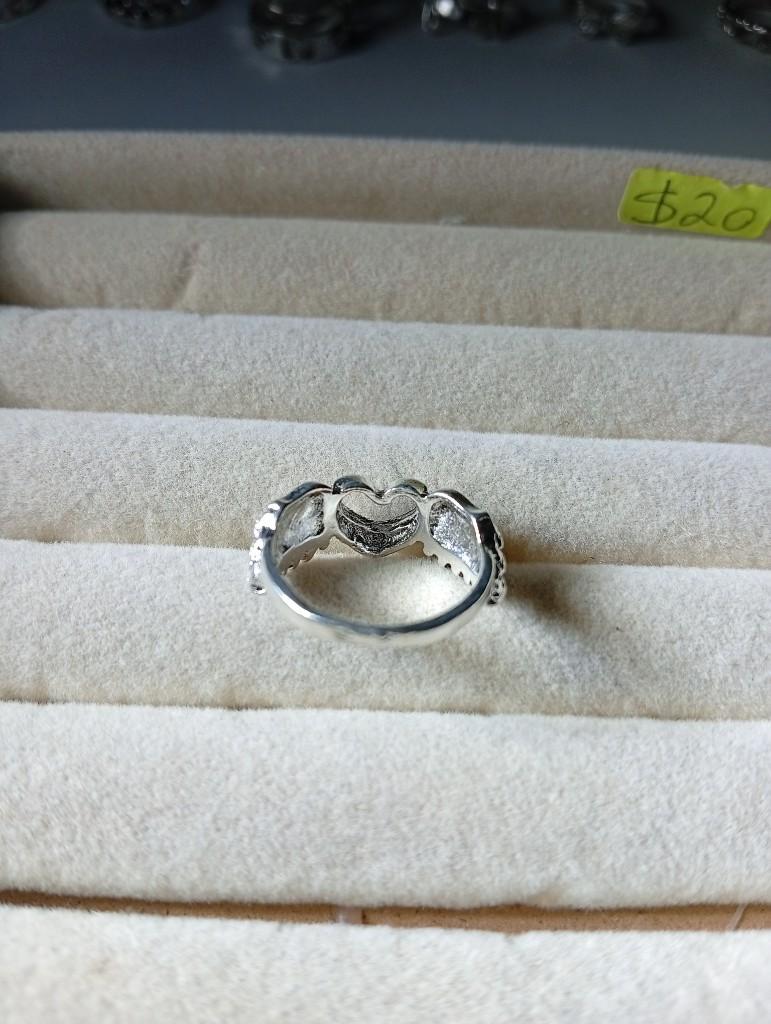 Miniatura 3 de Anillo de Acero Inoxidable (Alas de Ángel Vacío)