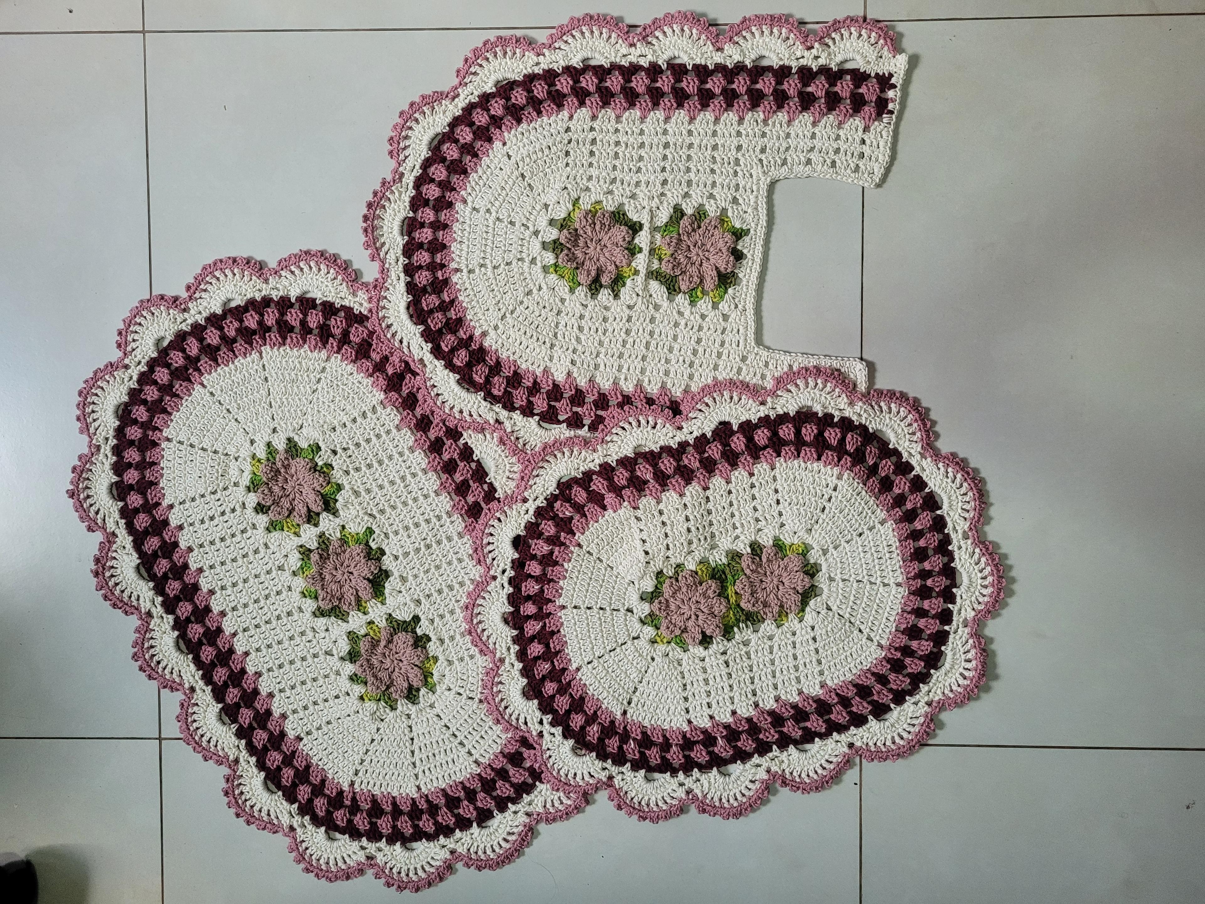 Jogo de banheiro Fátima - CRU+ROSA