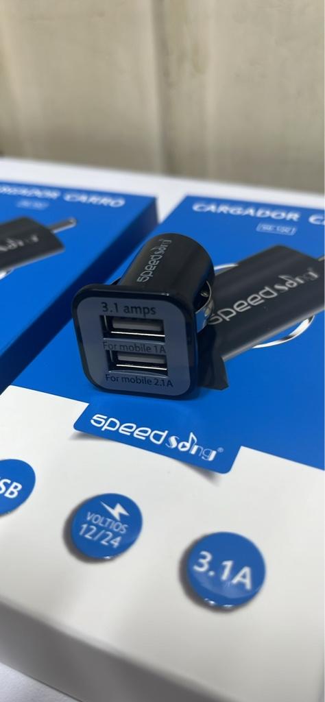 Adaptador cargador para carro