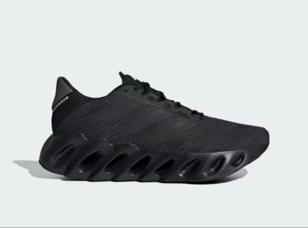 Adidas Switch 🖤🖤
