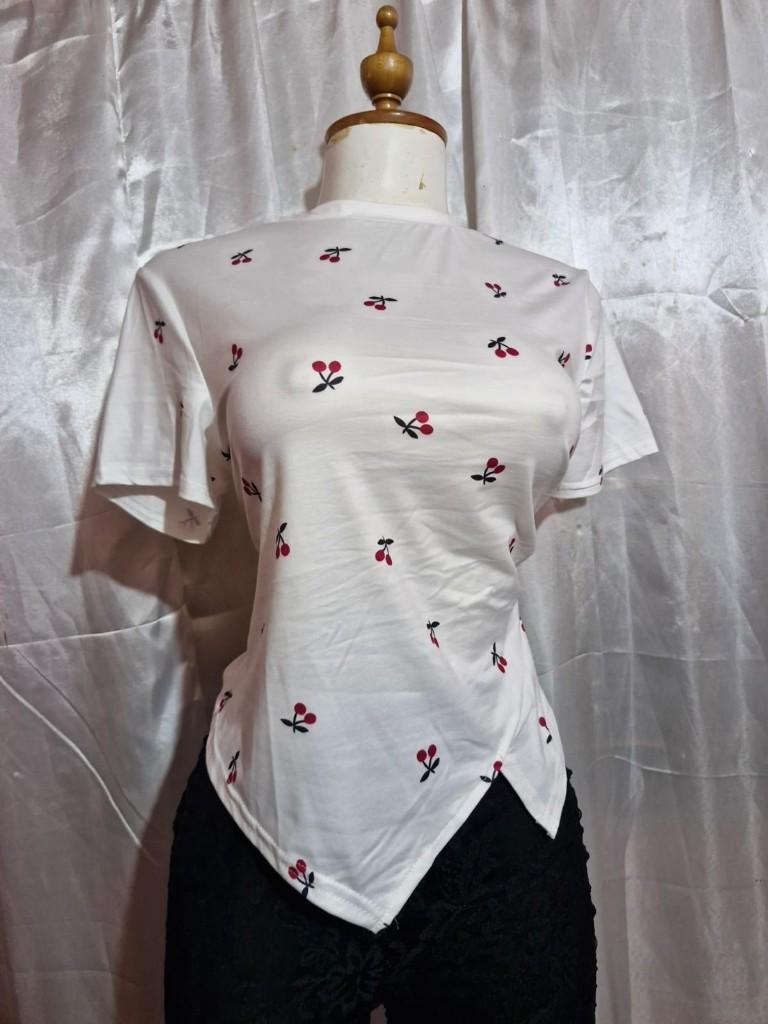Blusa cherry picos
