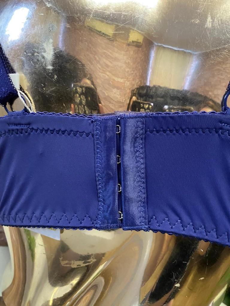 Miniatura 2 de 2114Sostén copa D arnés flor