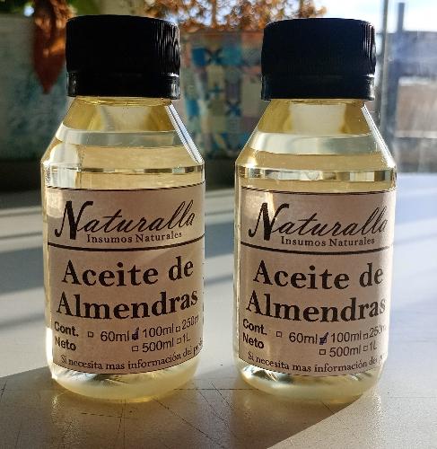 .Aceite de almendra prensado en frío x 100 ML