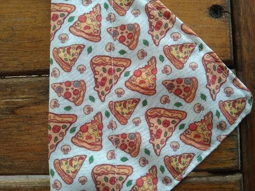 Bandana lucky one pizza