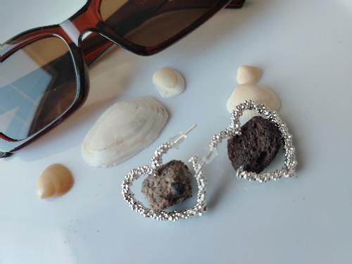 Aretes corazon textura puntos