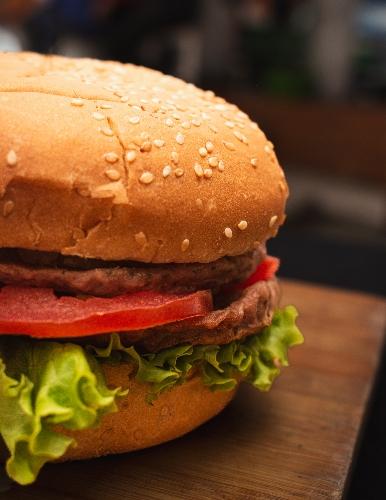 HAMBURGUESA CLÁSICA