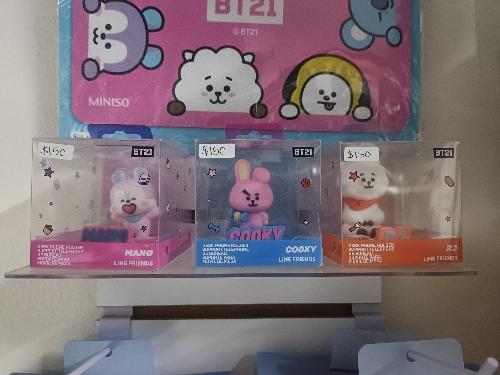 Figura BT21 soporte celular
