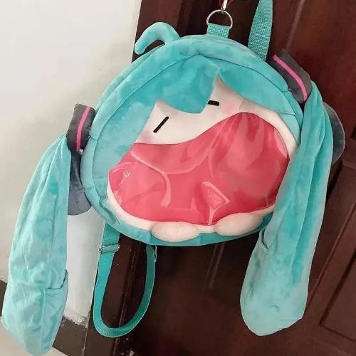 Mochila hastune Miku guarda peluches