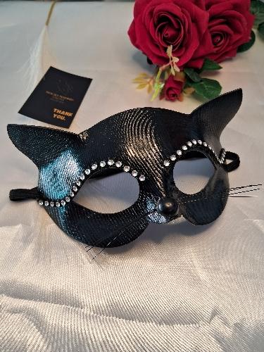 Antifaz Gatita con diamante anti01