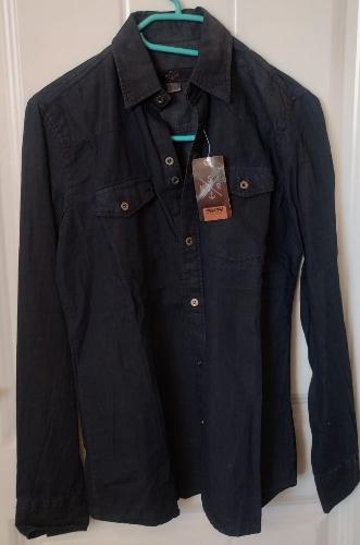 CAMISA TALLE S Y M NEGRA