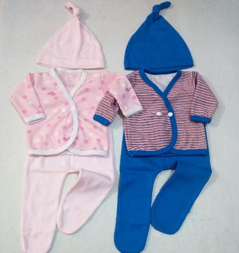 Ajuar de 3 piezas con batita estampada