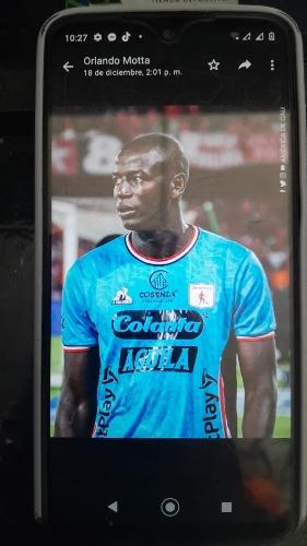América II-2023. Talla M.