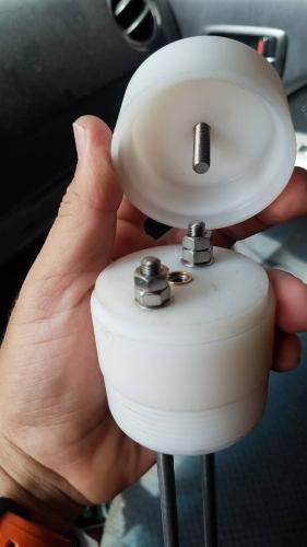 Cabezal porta electrodos para control de nivel de hidroneumaticos