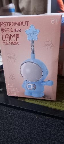 Astronauta lámpara y ventilador 
