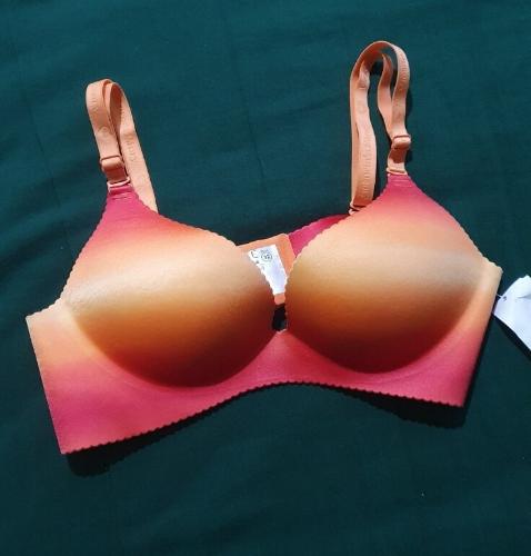 Brassiere talla 38
