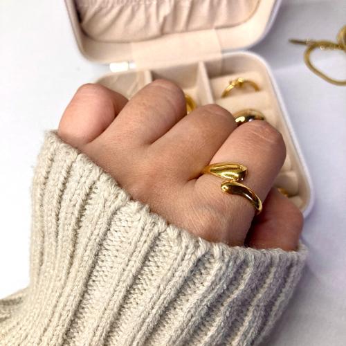 Anillo cruzado