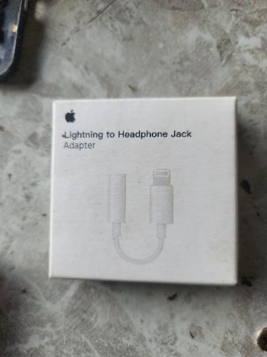 Adaptador de audífonos para iPhone 