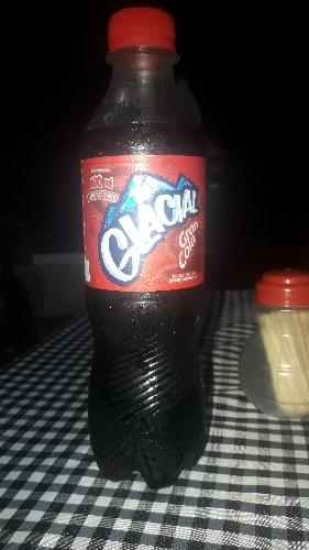 Gaseosa Glacial Cola Negra Personal 400ml