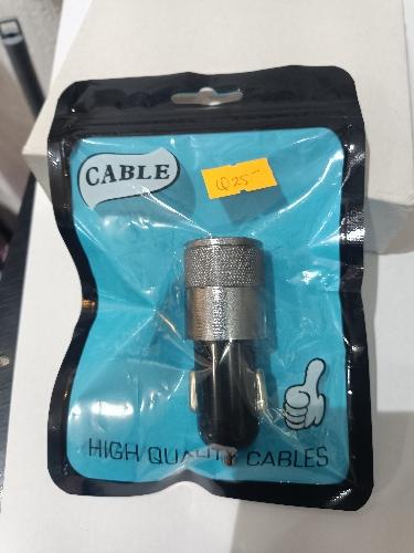 Adaptador de cigarrera a USB y tipo C.