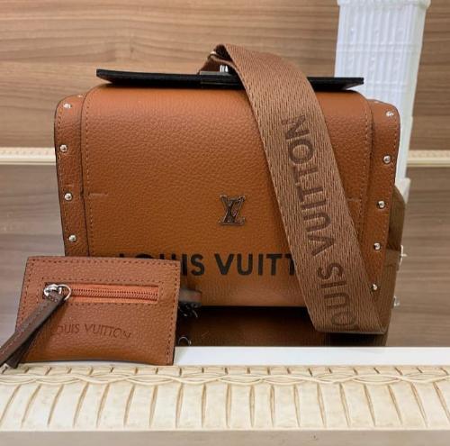 Louis Vuitton baú marrom 