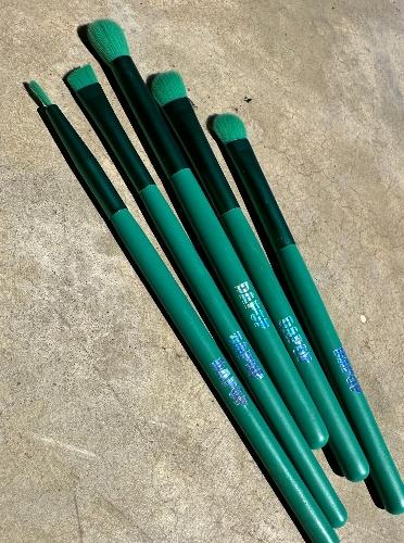 Brochas verdes Dapop