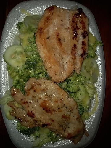 Pechuga Especial con Ensalada verde 