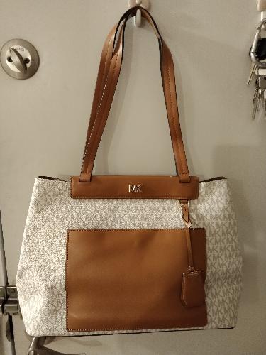 Meredith monogram vainilla mediana Michael Kors