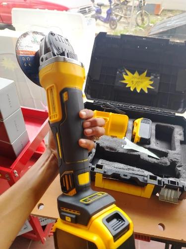 AMOLADORA INALÁMBRICA 128VOLTIOS