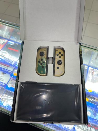Nintendo switch oled versión Zelda 