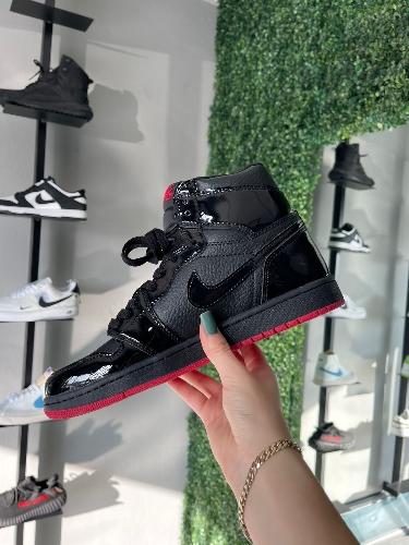 Air Jordan 1 High Negro Charol 