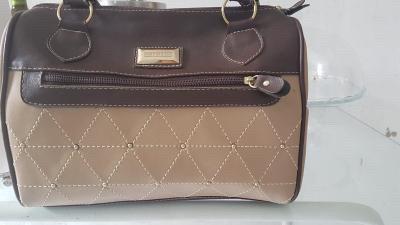 Bolsa marrom de couro