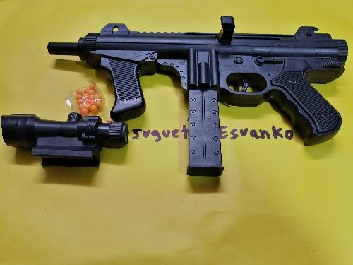 Metralleta + aditamento láser