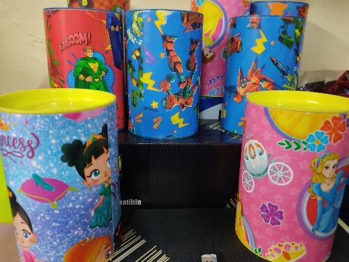 Alcancía de niños y niñas