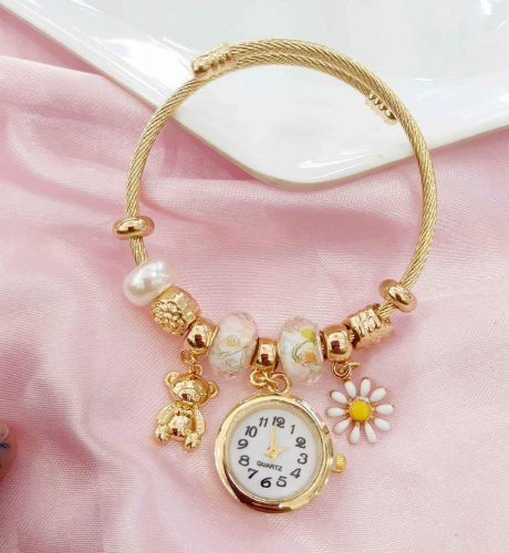 A PANDORA BLANCA CON RELOJ 