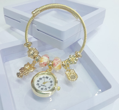 A PANDORA R,A,B, CON RELOJ
